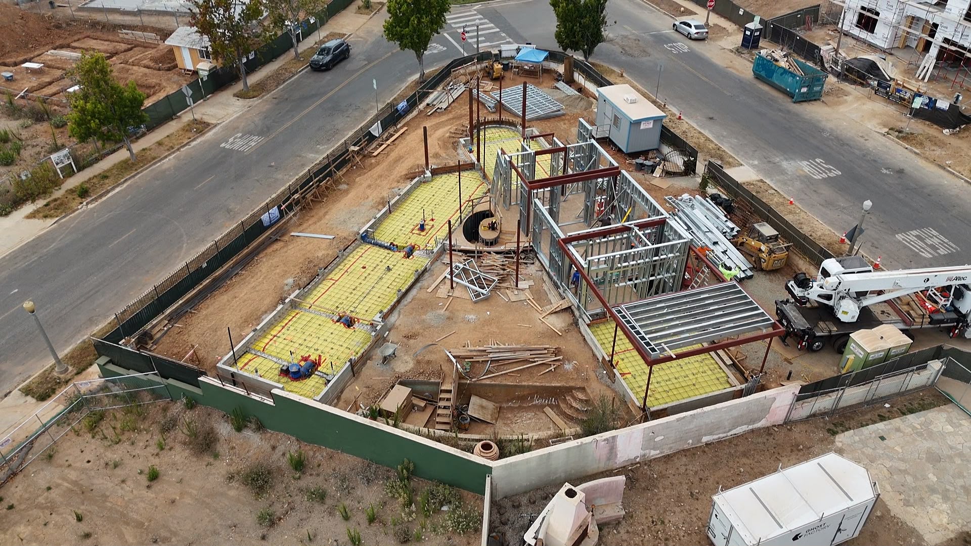 Aerial wide shot of the full 777 Ocampo site, structural steel and light gauge steel framing